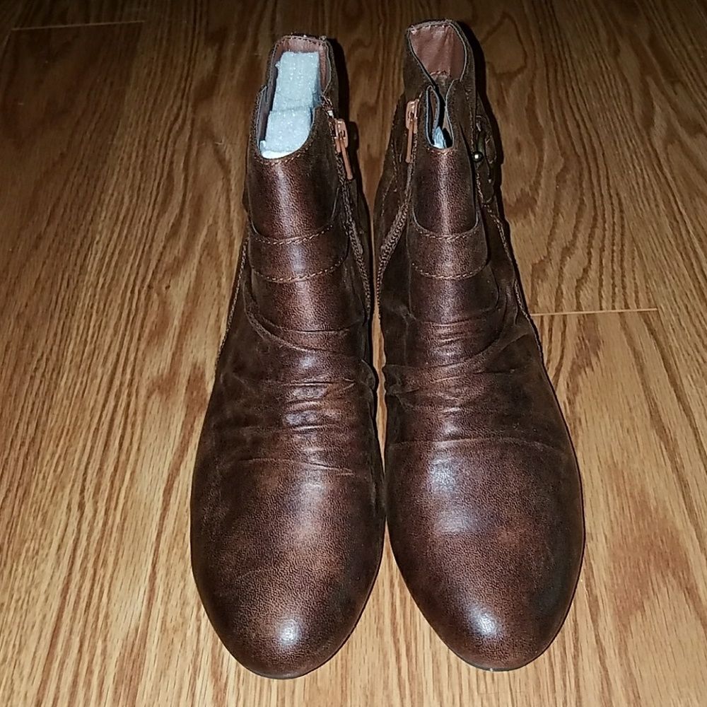 Kim Rogers brown ankle boots Sz. 8 NWOB